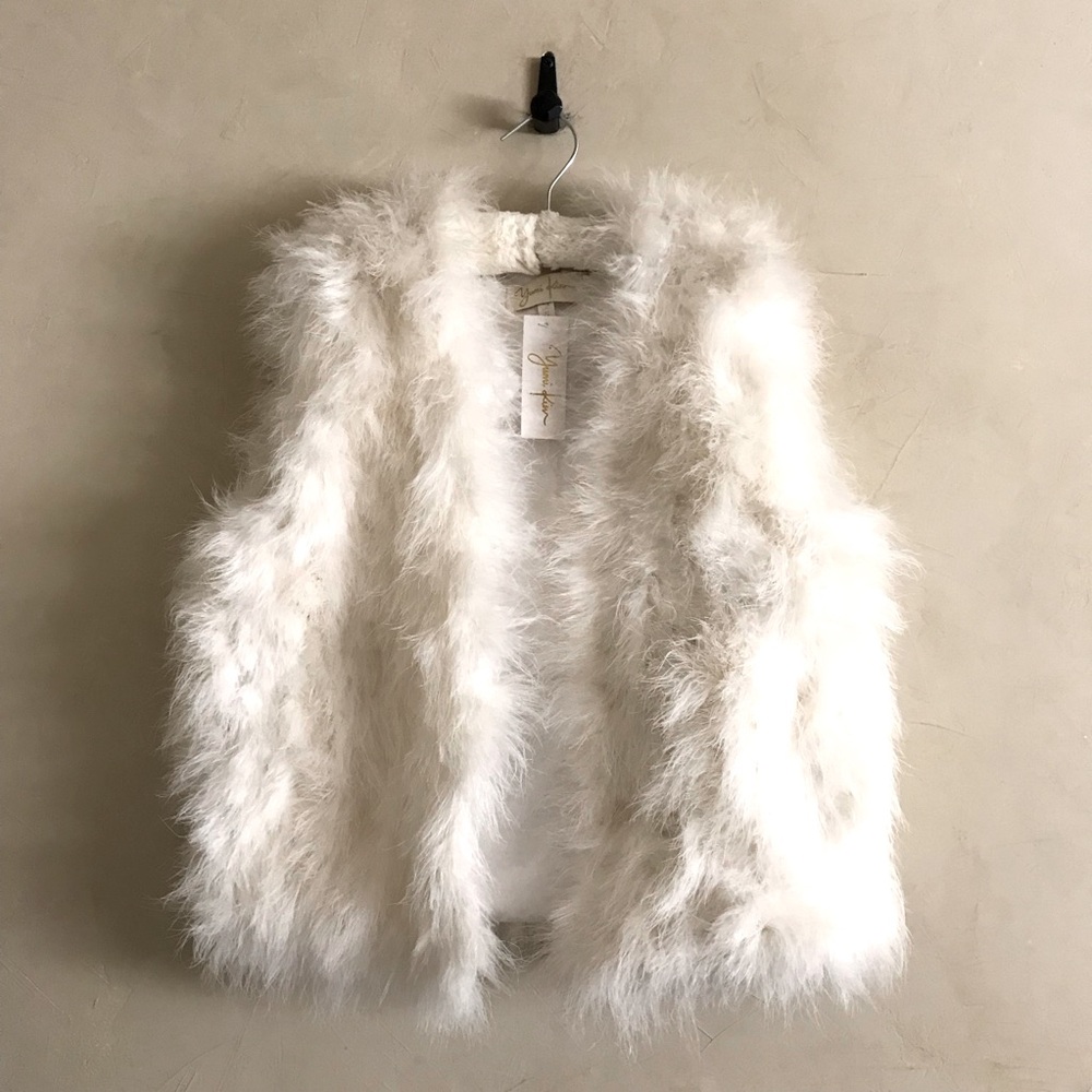 Yumi Kim Ivory Feathered Faux Fur Jacket Vest S
